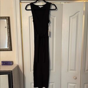 Good American SleevelessBlack Sweater Dress